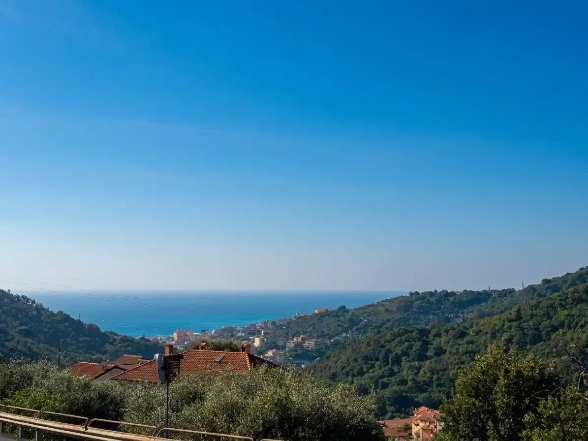 Appartamento in vendita a Varazze