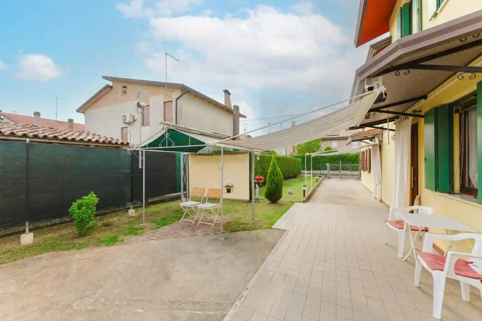 Villa - foto 2