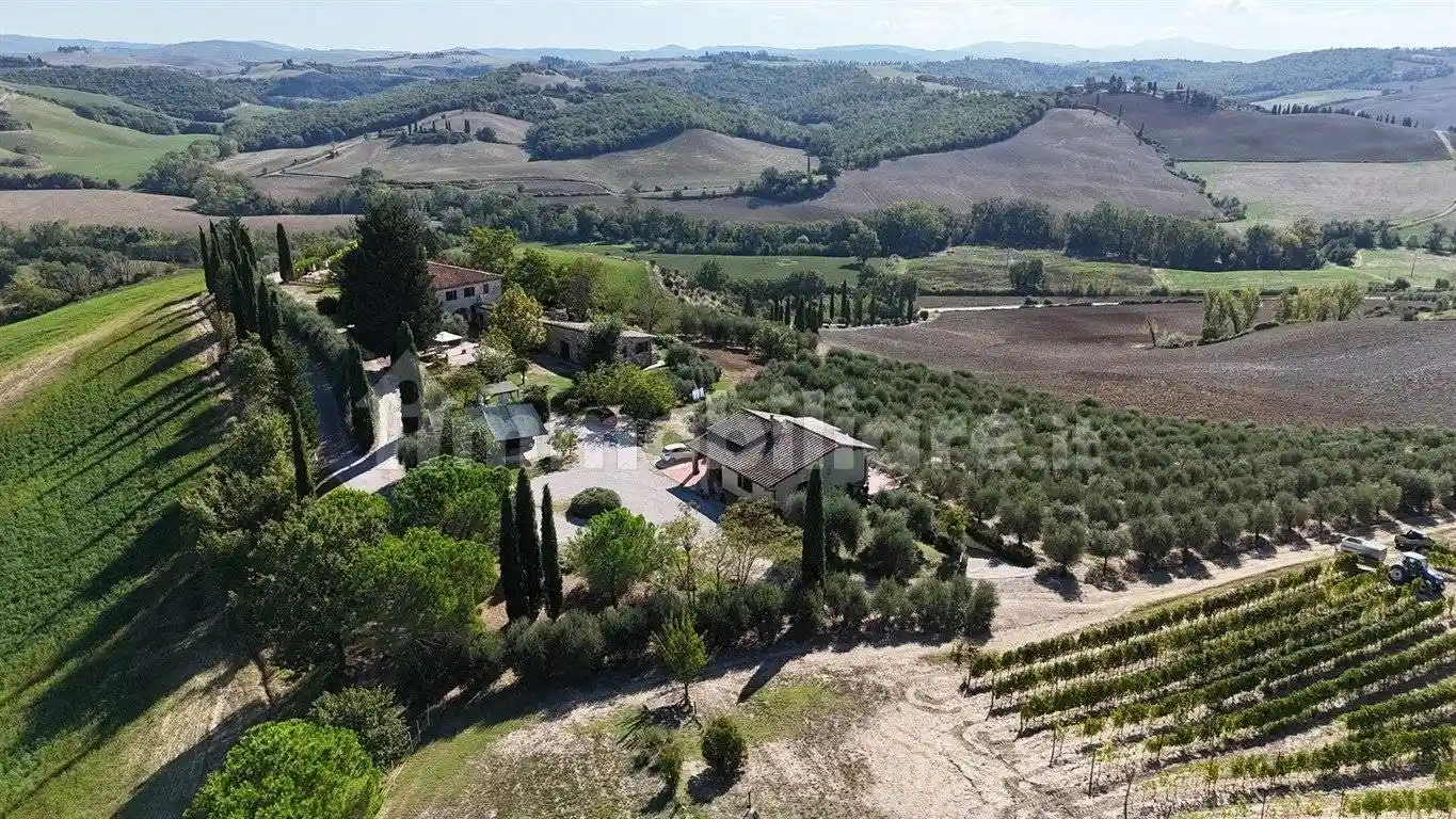 Rustico - Casale in vendita a Montalcino