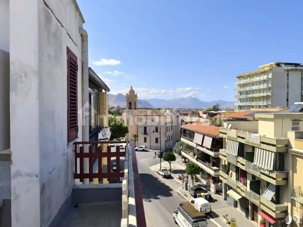 Palazzo - Edificio in vendita a Ficarazzi