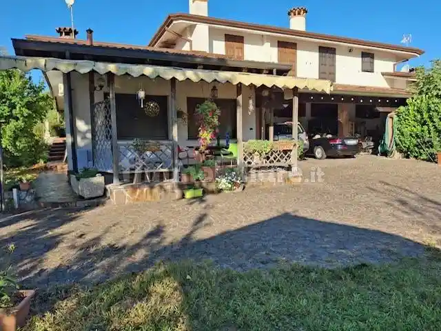 Villa in vendita a San Vito al Torre