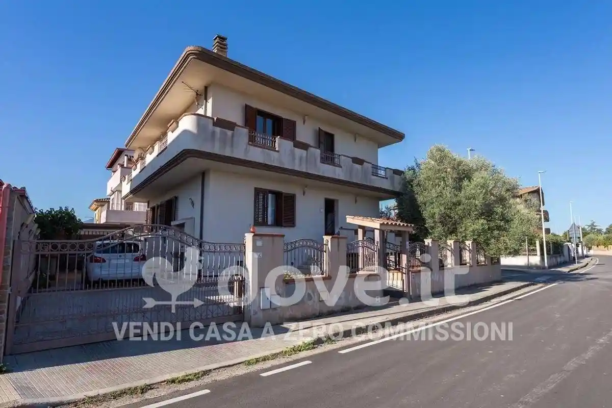 Villa in vendita a Uta