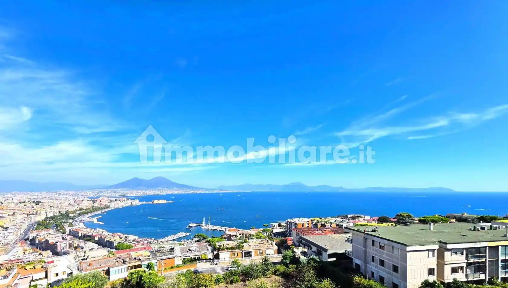 Appartamento in vendita a Napoli