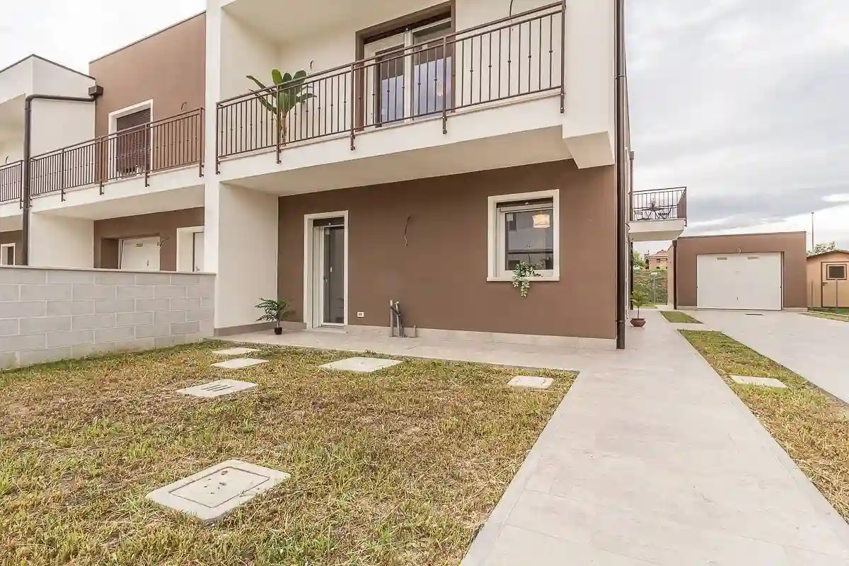 Villa - foto 2