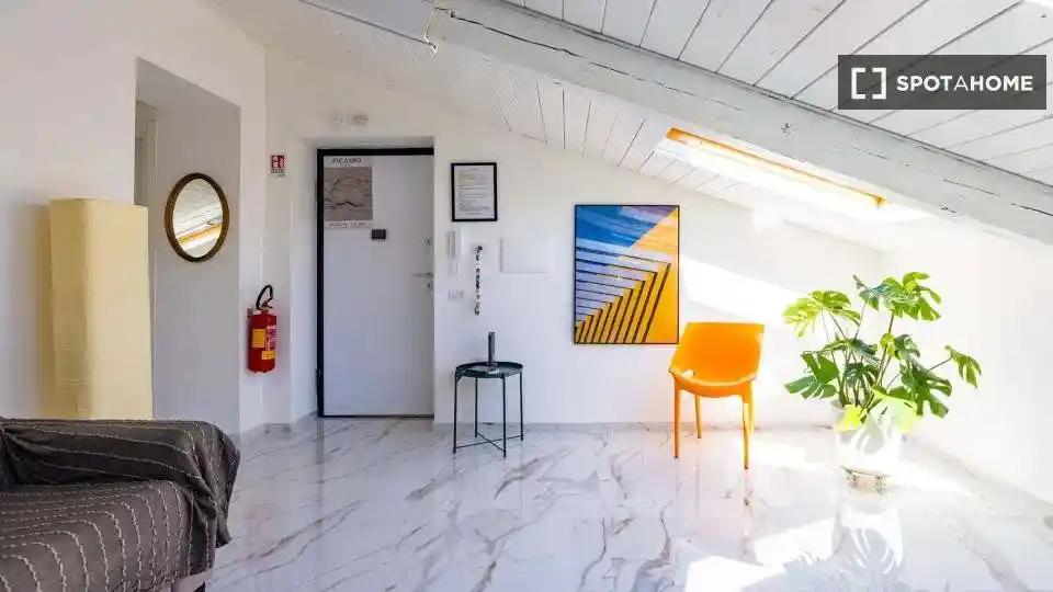 Appartamento in affitto a Napoli