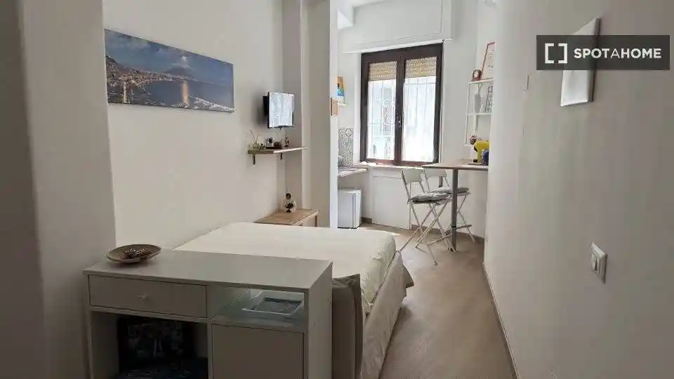 Appartamento in affitto a Napoli