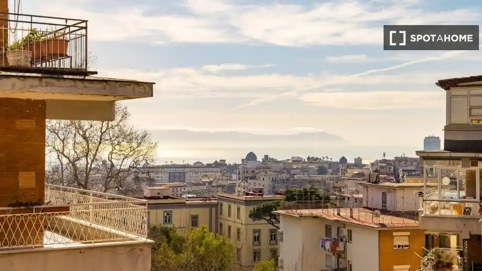 Appartamento in affitto a Napoli