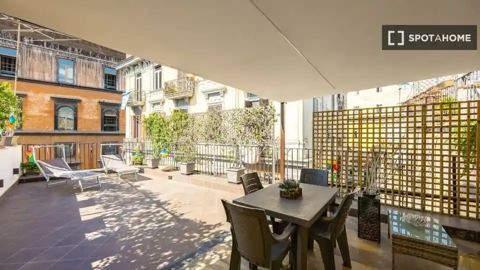 Appartamento in affitto a Napoli