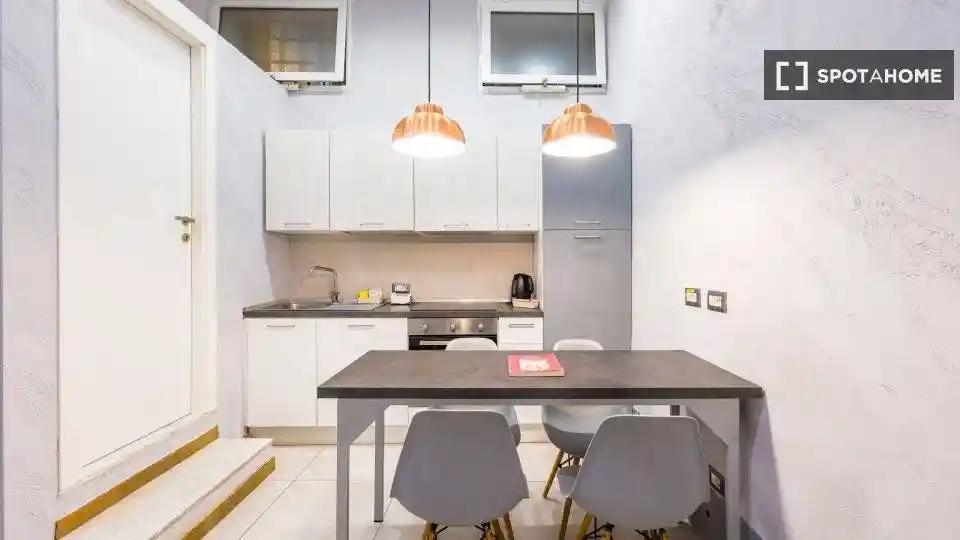 Appartamento in affitto a Napoli