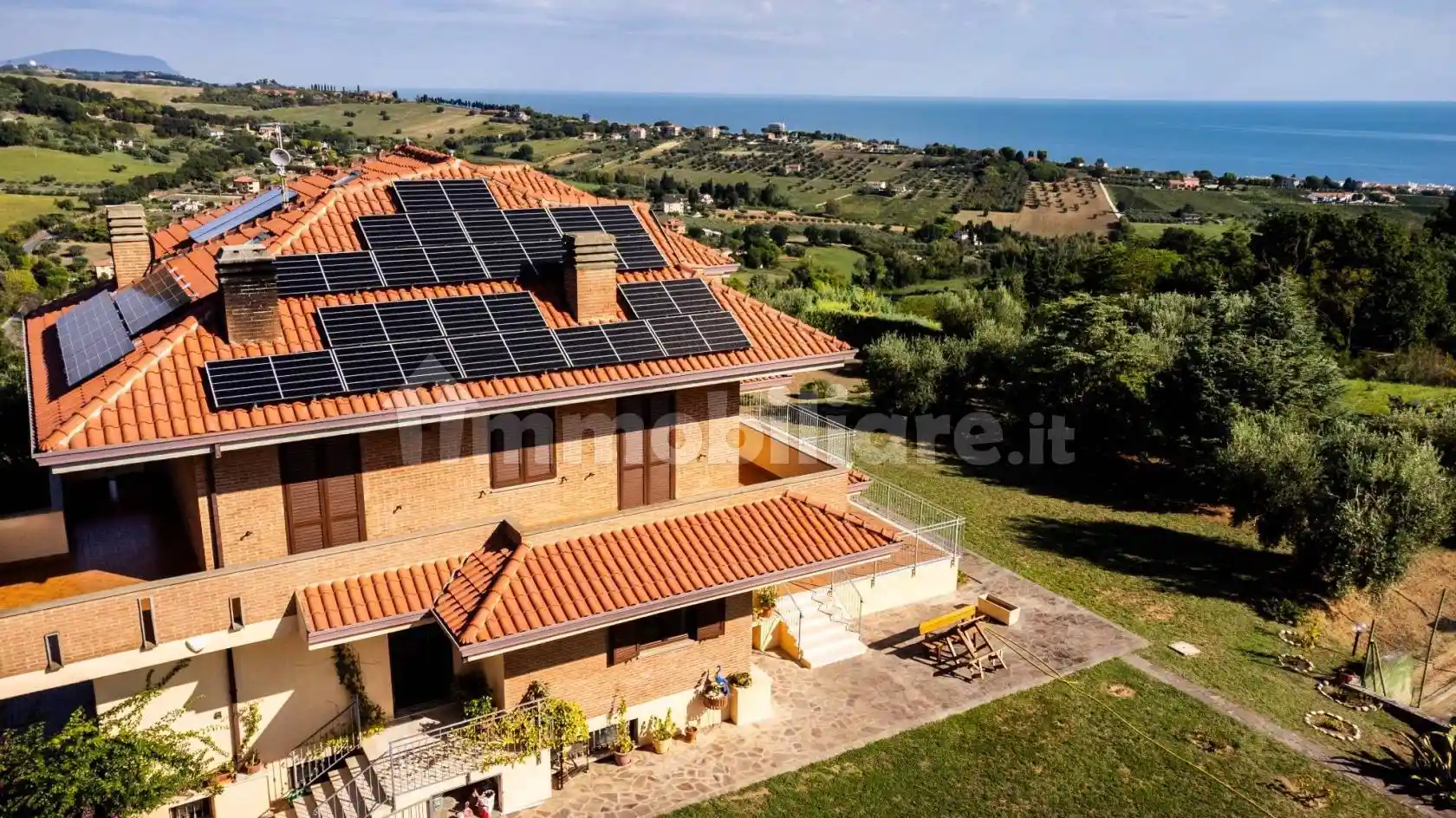 Villa in vendita a Civitanova Marche
