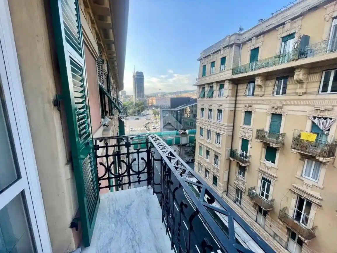 Appartamento in vendita a Genova