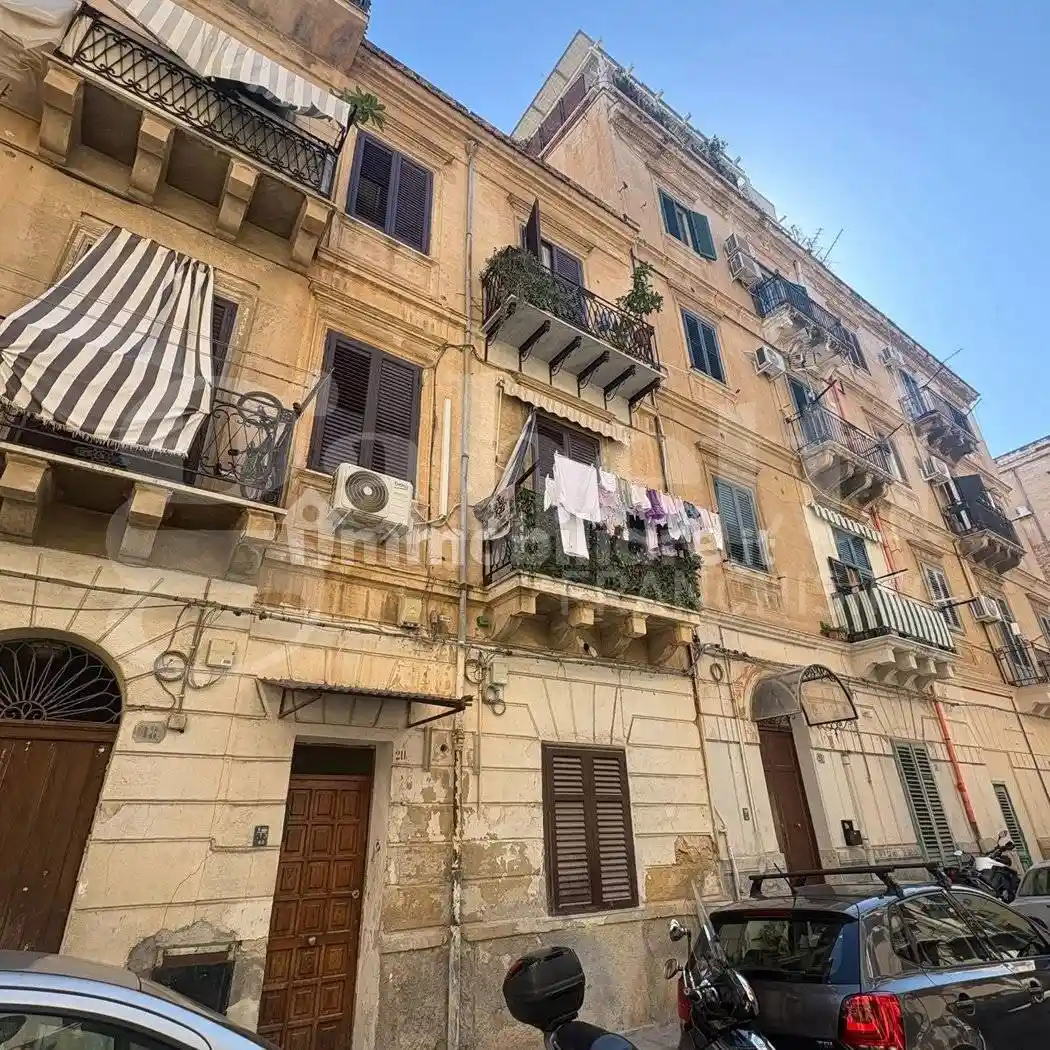 Appartamento in vendita a Palermo