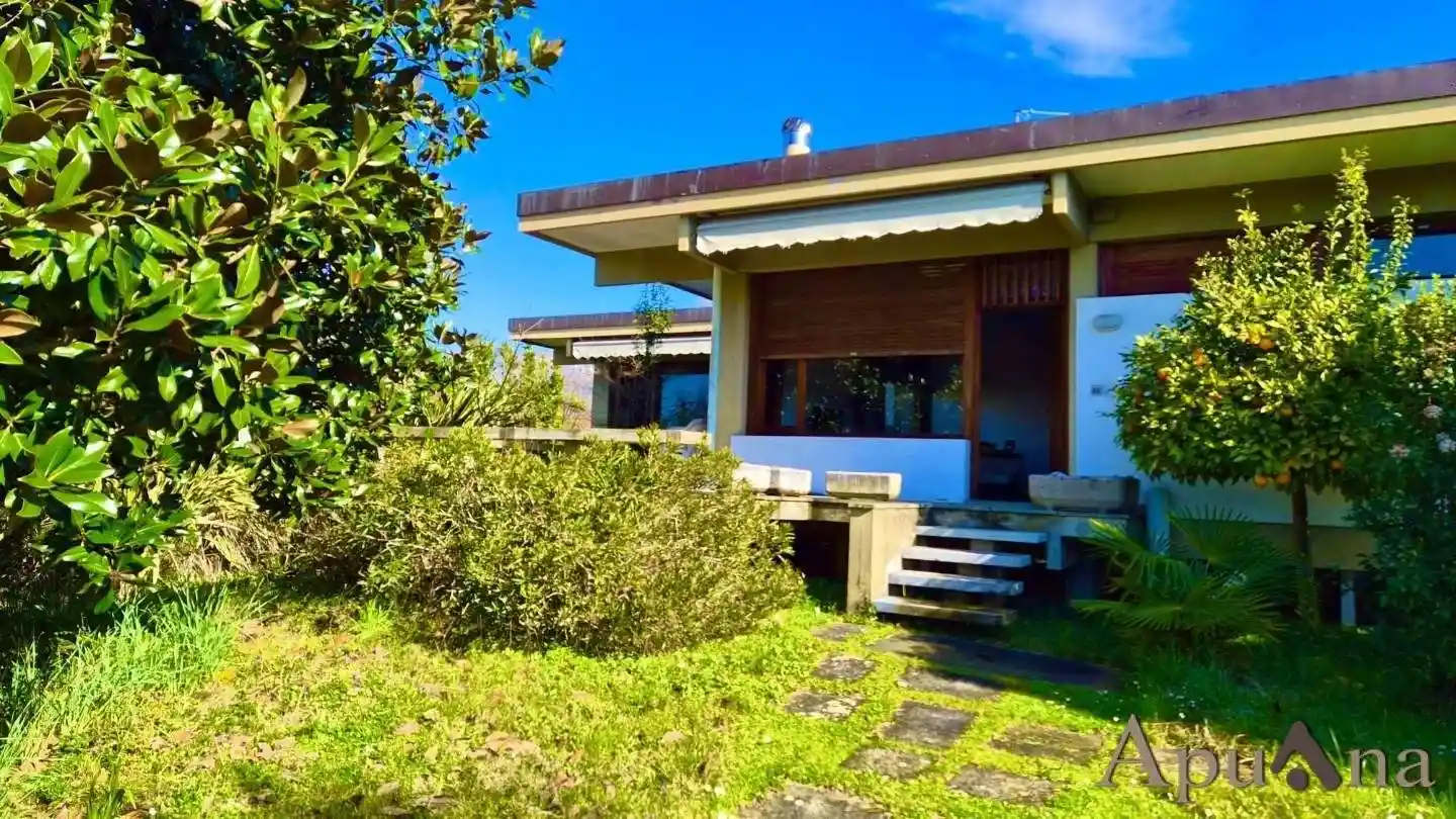 Villa in vendita a Pietrasanta