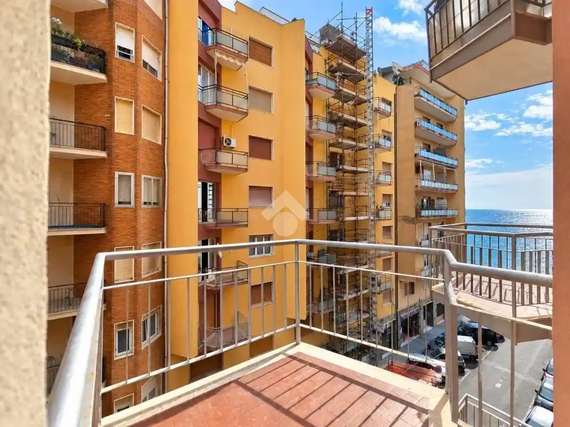 Appartamento in vendita a Savona
