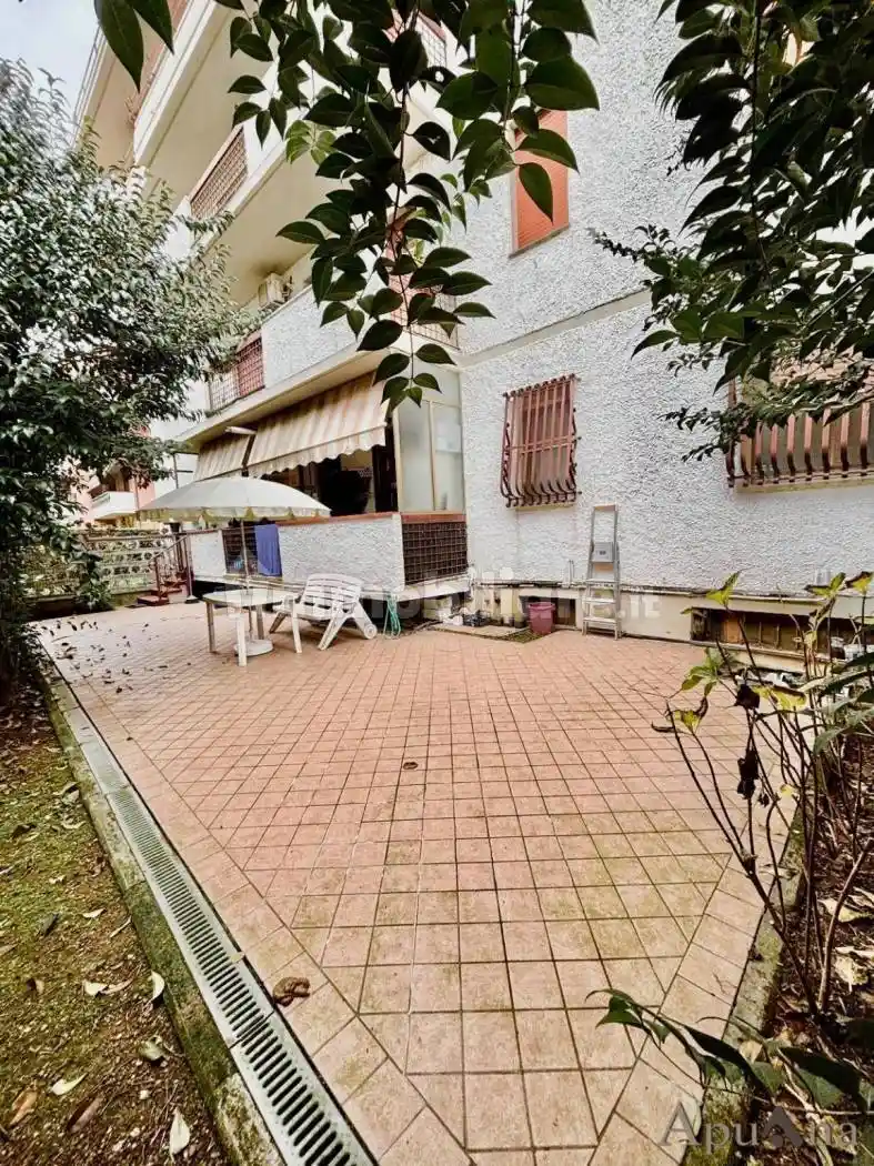 Appartamento in vendita a Massa