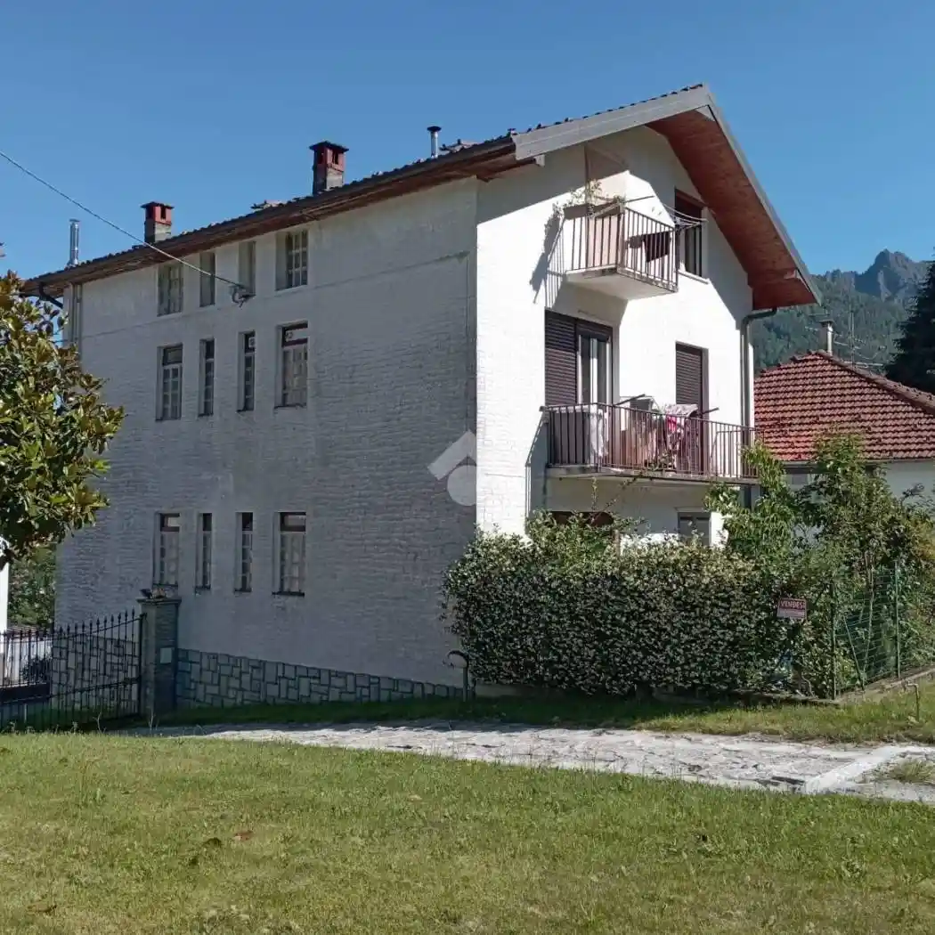 Appartamento in vendita a Mezzenile
