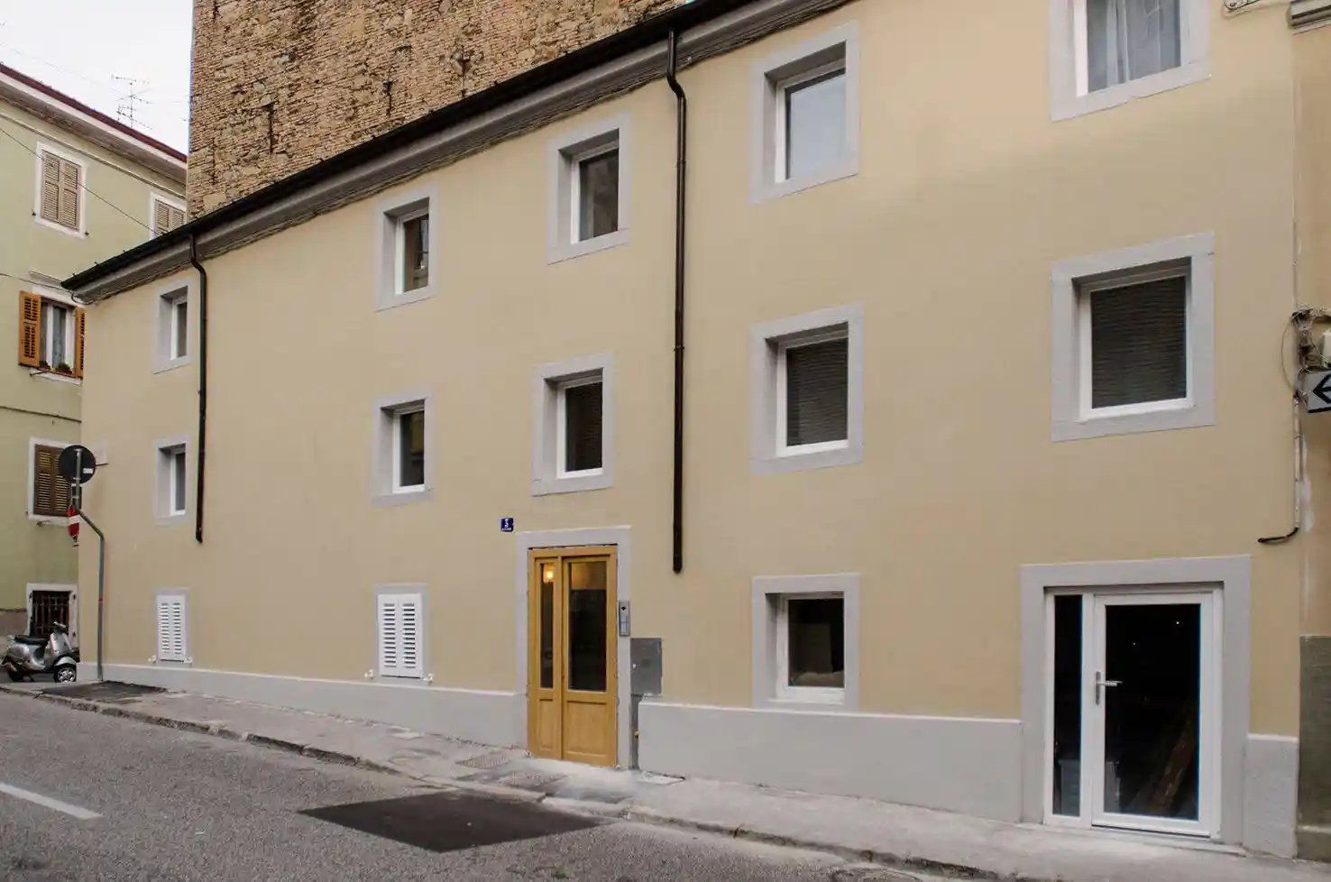 Palazzo - Edificio in vendita a Trieste