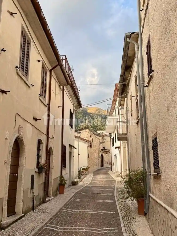 Appartamento in vendita a Campoli Appennino