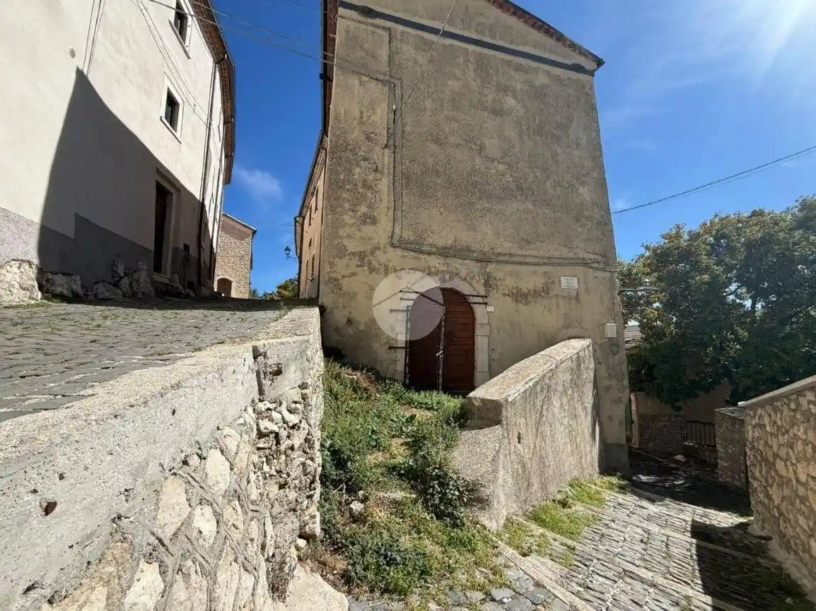 Rustico - Casale in vendita a Rocca di Cambio