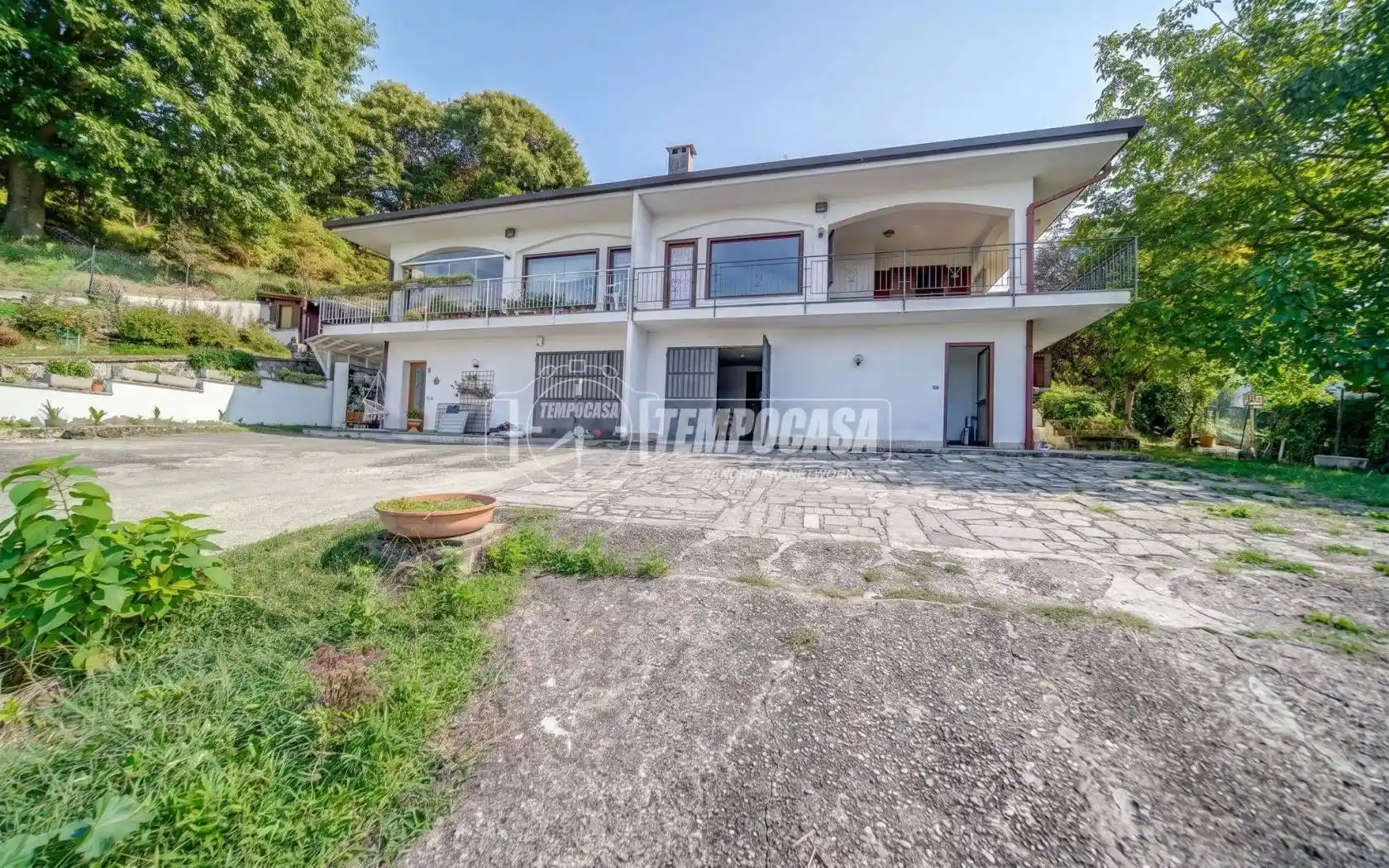 Villa in vendita a Dormelletto