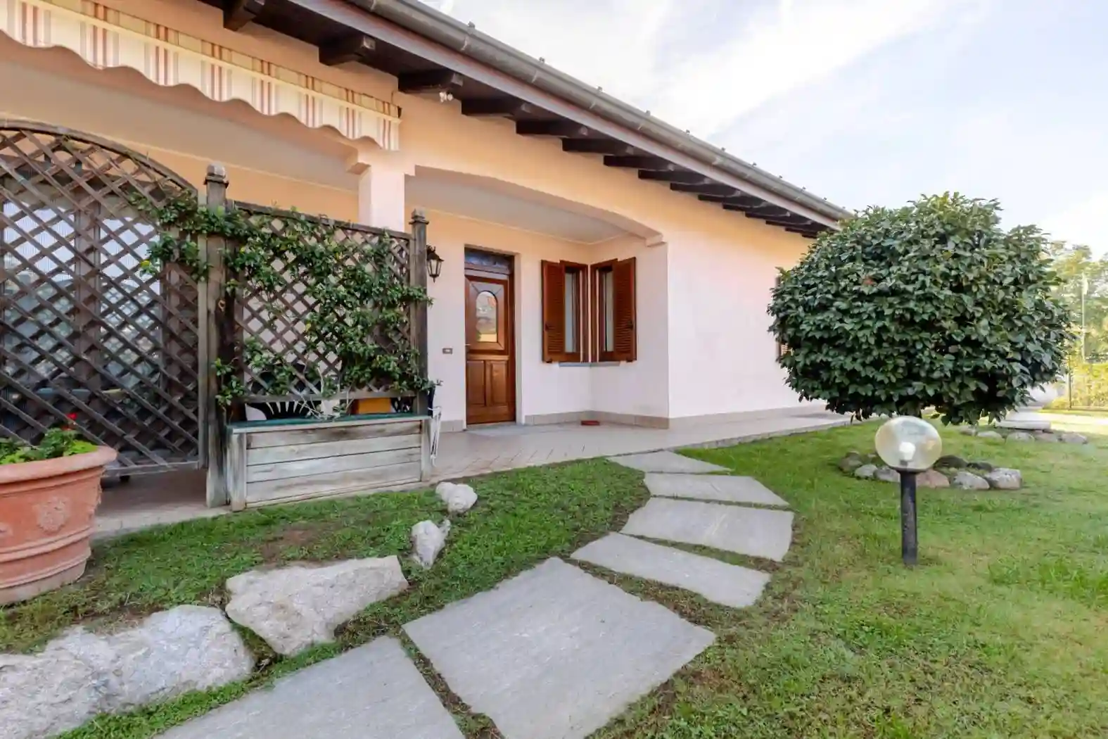 Villa - foto 2