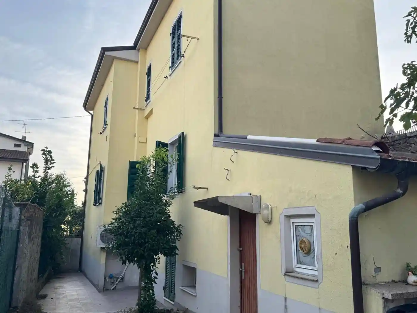 Villa in vendita a Sarzana