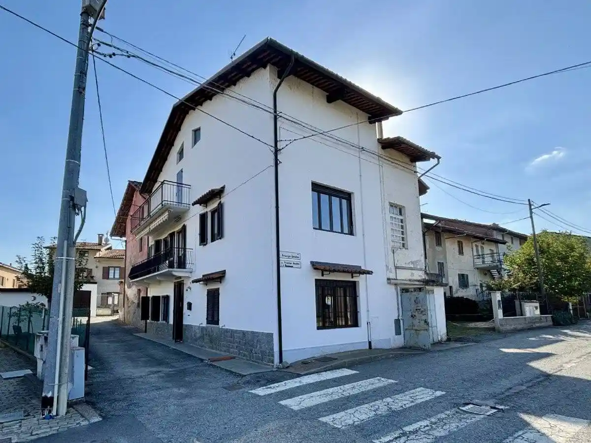 Villa in vendita a Romano Canavese