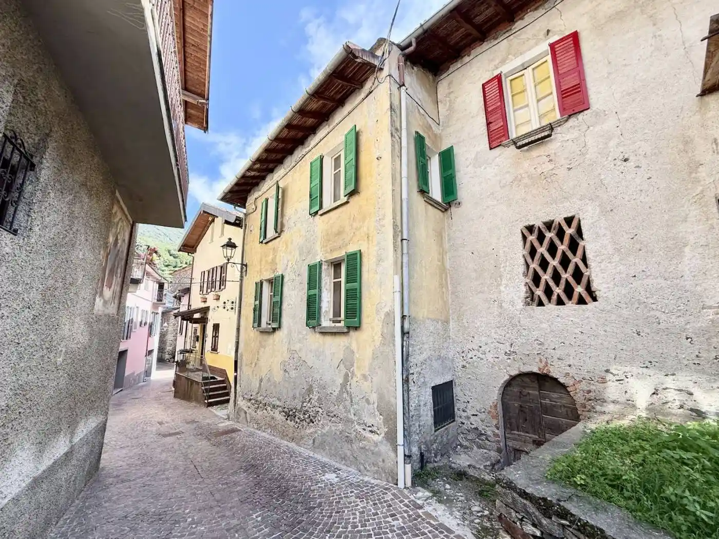 Casa indipendente in vendita a Gera Lario