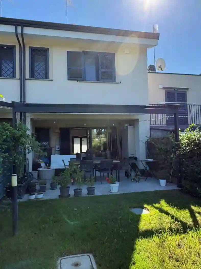 Villetta a schiera - foto 2