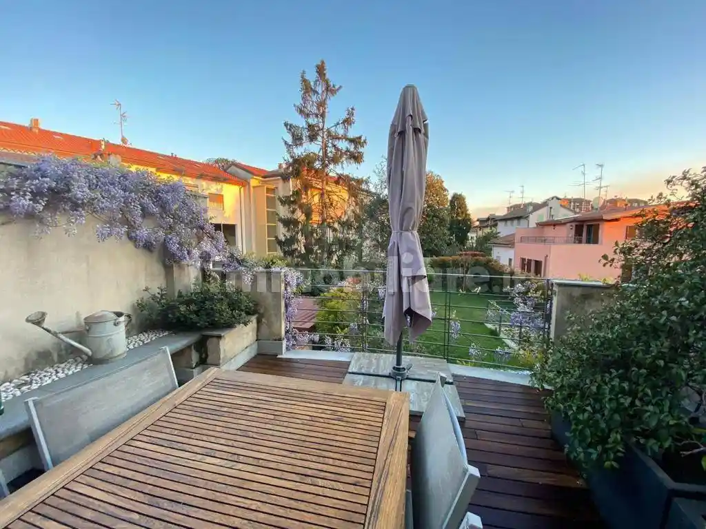 Villa in vendita a Nova Milanese