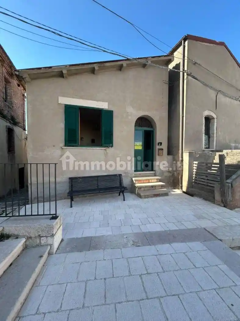 Casa indipendente in vendita a Montorio nei Frentani