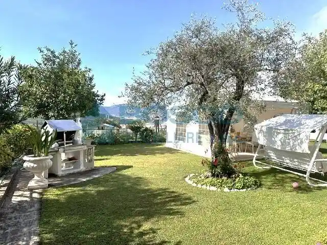 Villa in vendita a La Spezia
