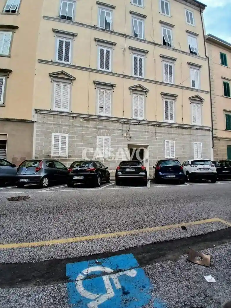 Appartamento in vendita a Livorno