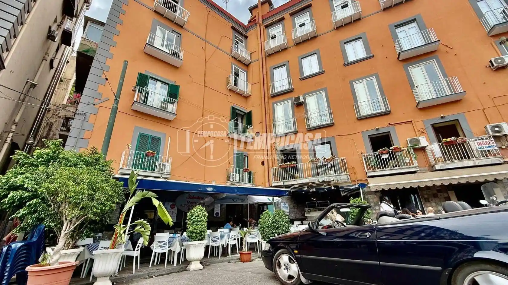 Appartamento in vendita a Napoli