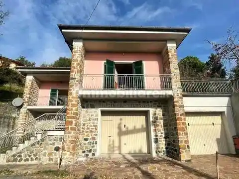 Villa in vendita a Zignago