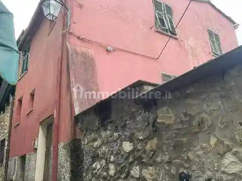 Villa in vendita a Carro