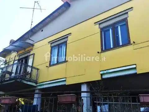 Villa in vendita a Carro