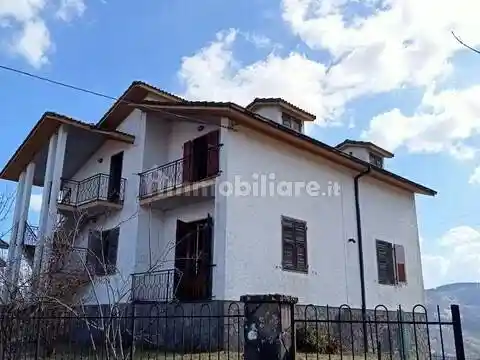 Villa in vendita a Zeri
