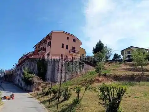 Appartamento in vendita a Maissana
