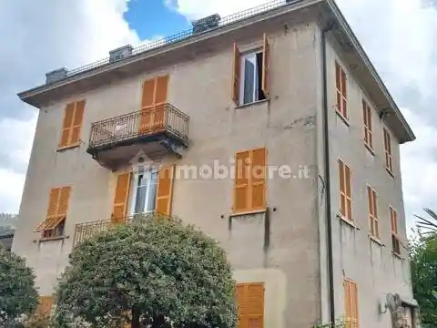 Appartamento in vendita a Sesta Godano