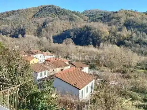 Appartamento in vendita a Sesta Godano