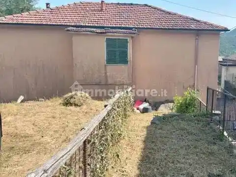 Villa in vendita a Zeri