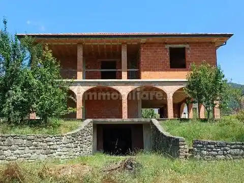 Villa in vendita a Sesta Godano