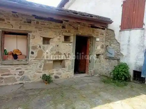 Appartamento in vendita a Zeri