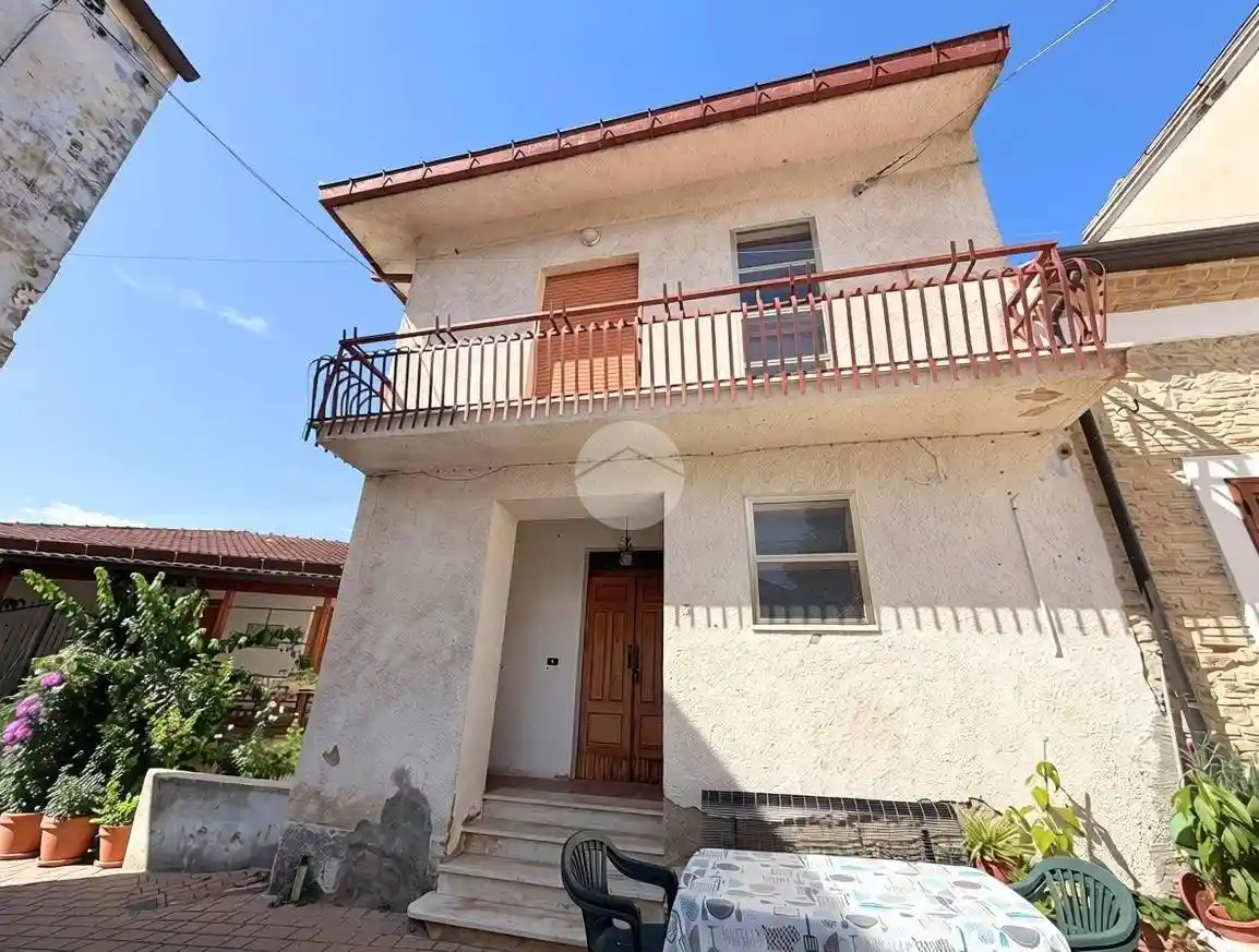 Casa indipendente in vendita a Arielli