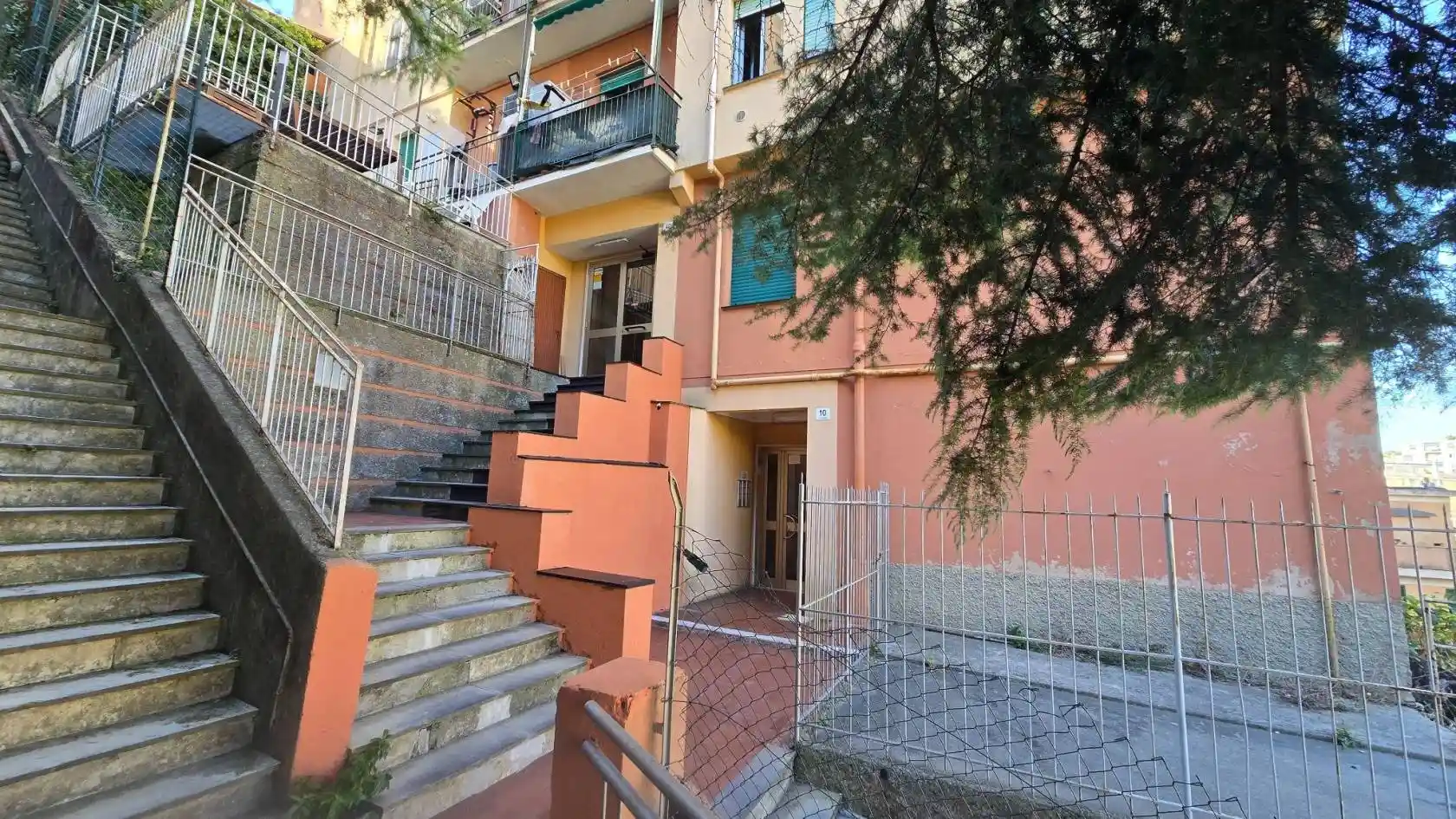 Appartamento in vendita a Genova