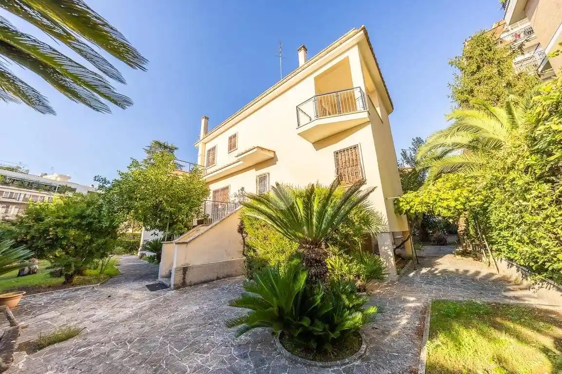 Villa in vendita a Roma