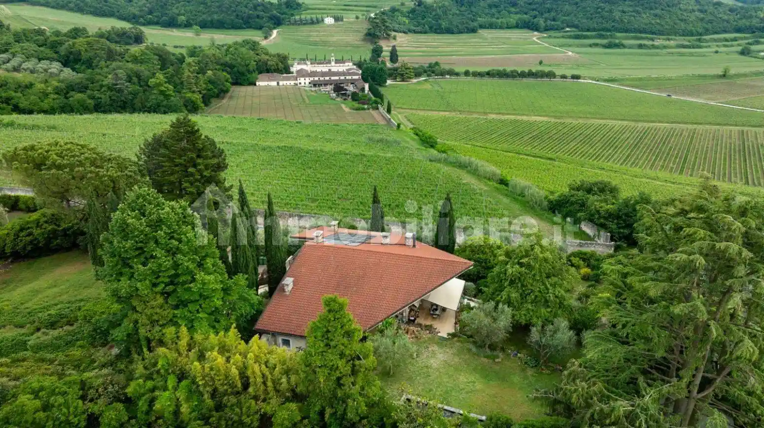 Villa in vendita a Negrar di Valpolicella