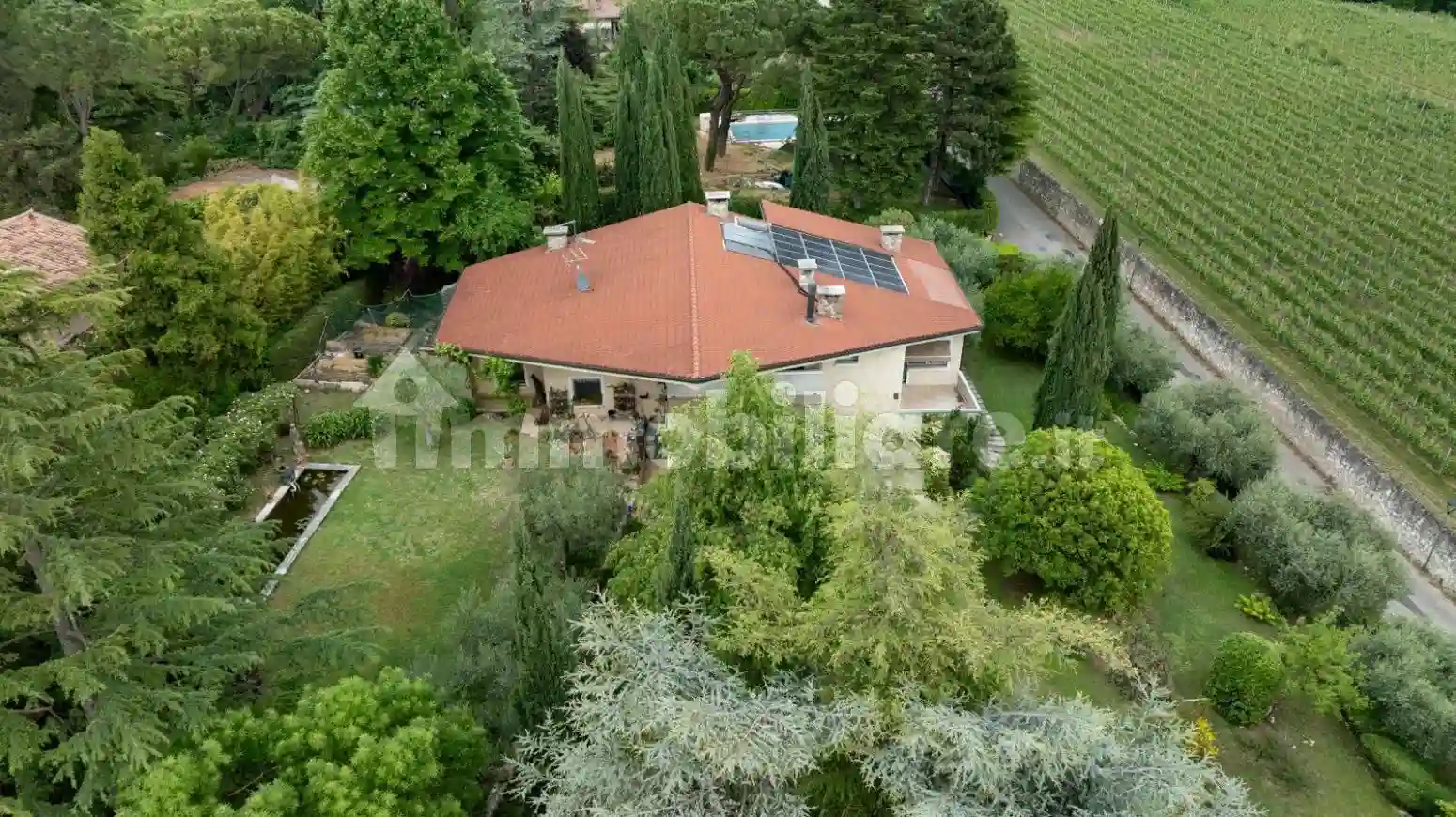 Villa - foto 2
