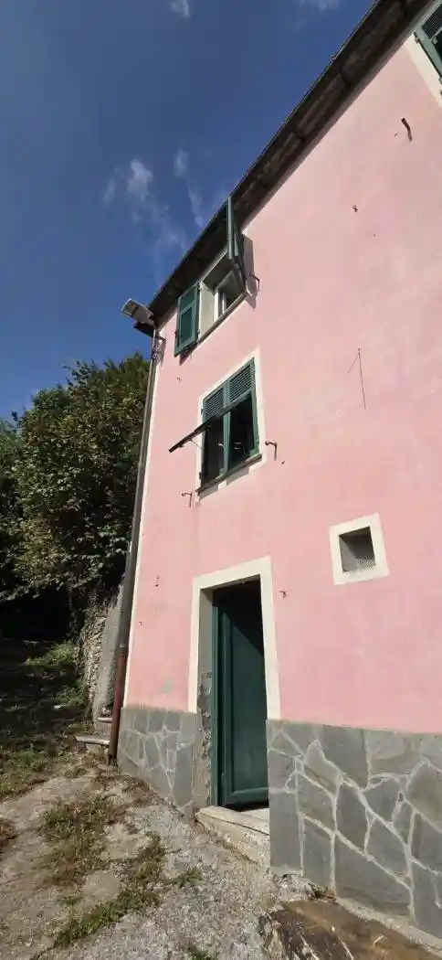 Casa indipendente in affitto a Davagna
